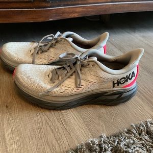 Hoka Clifton 8 Women’s 9
